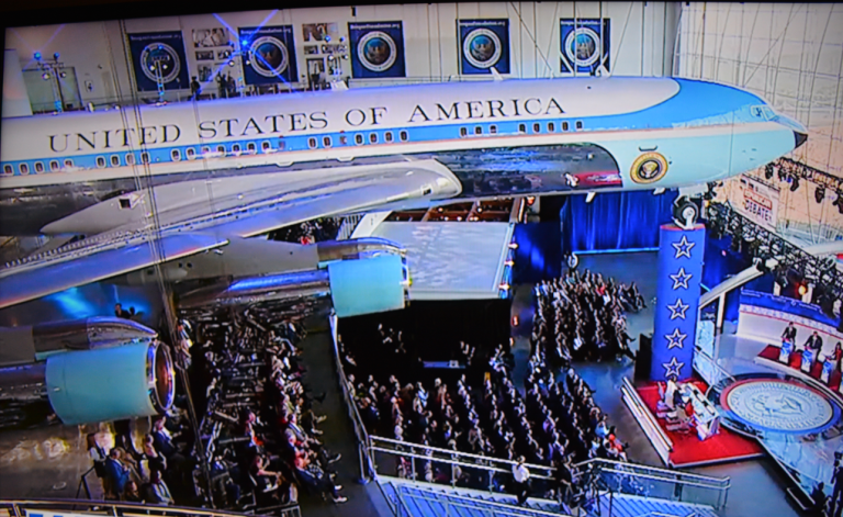 The Republican Primary Debate 2, Seven Losers Debating Themselves.