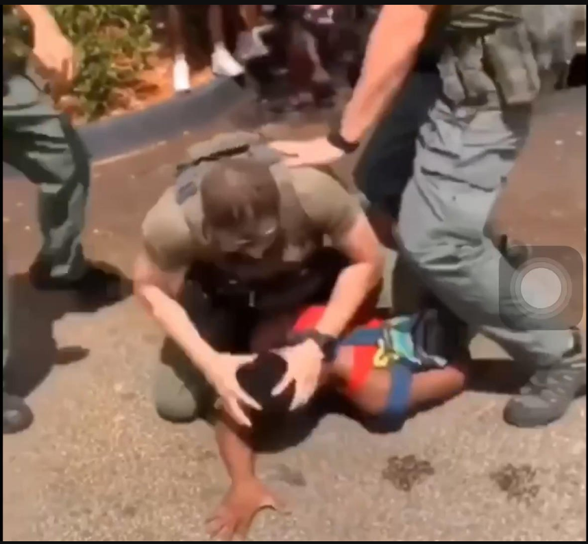 BSO Deputies Beating 15 Year-Old Kid