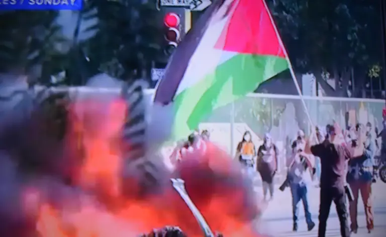Anti-Deportation of Illegal Migration Protest Intensifies, Entering Its 4th Day.