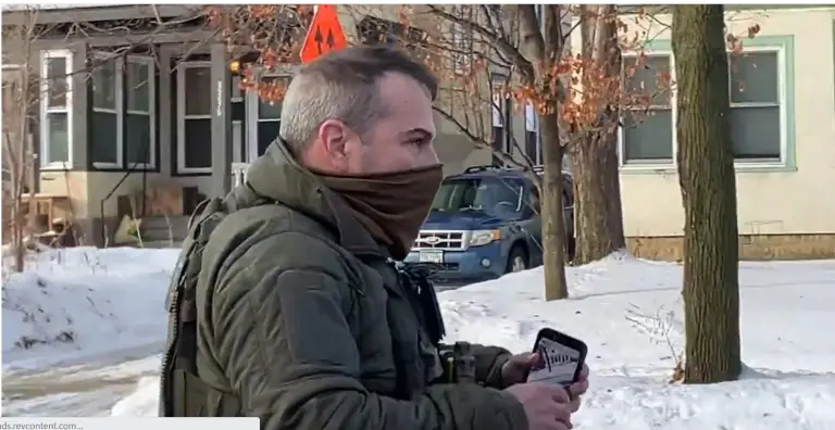 ICE agent Jonathan Ross has a Filipino mail-order bride. Kills White Woman.