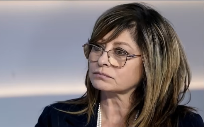 Maria Bartiromo, Fox News Host, Fired for Faking It.